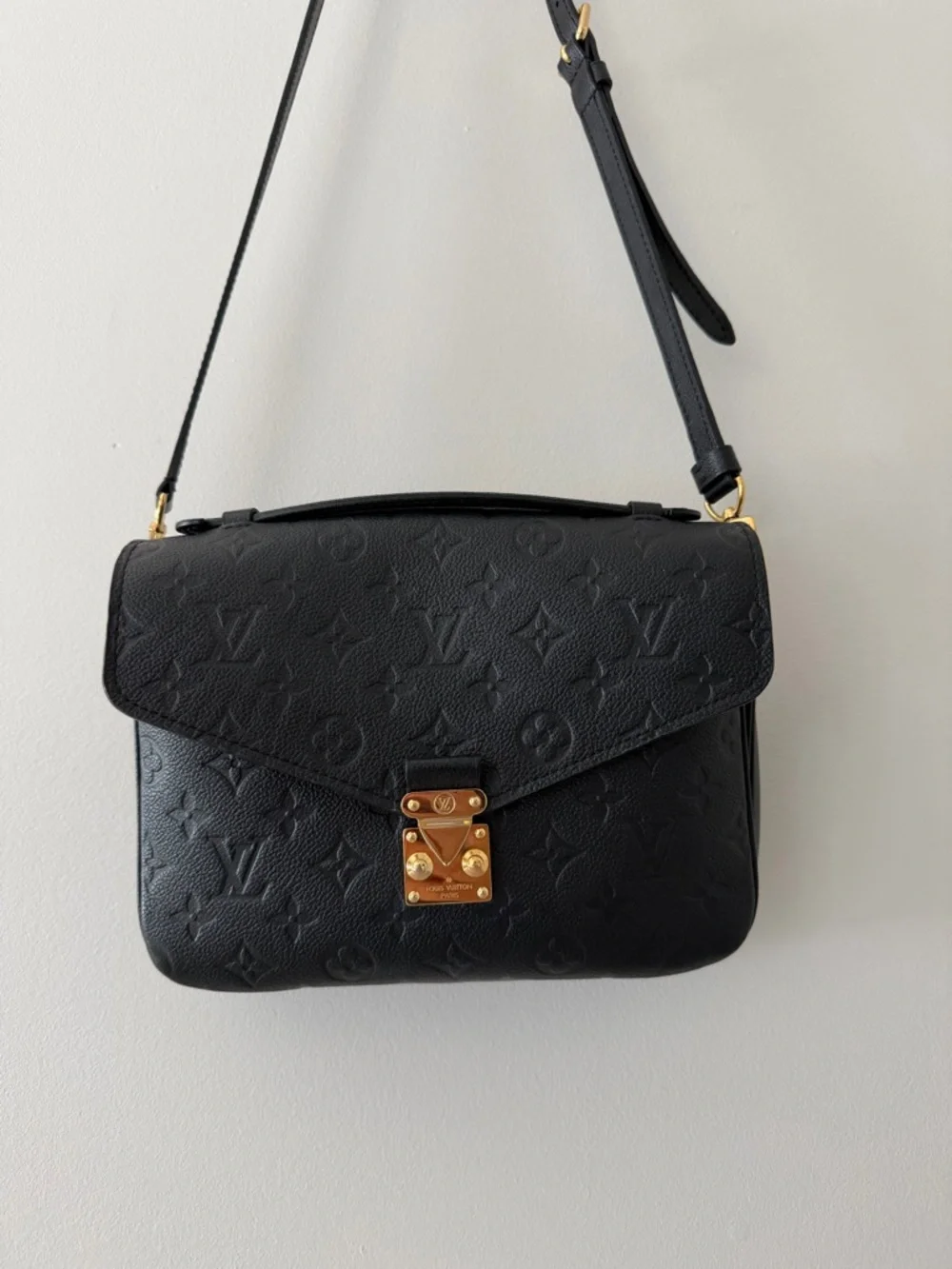 Louis Vuitton Black Embossed Monogram Pochette Métis bag with gold hardware - Picture 1 of 16